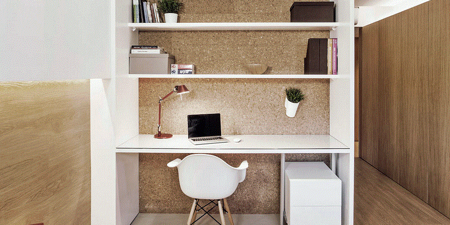 escritório dentro de casa